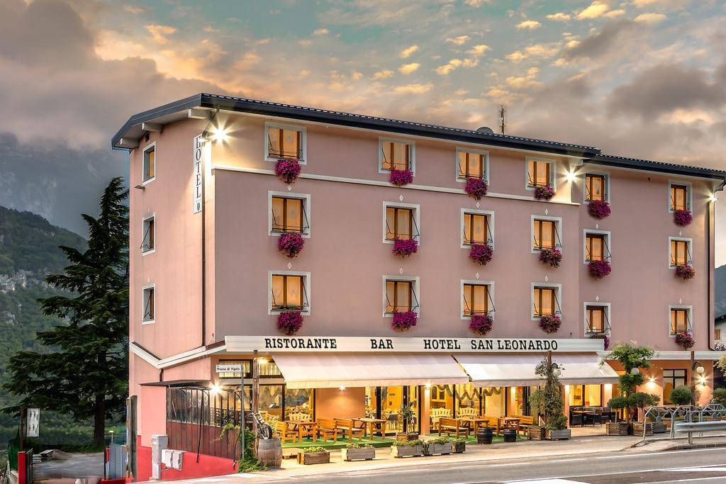 Hotel San Leonardo Vigolo Baselga Exterior foto