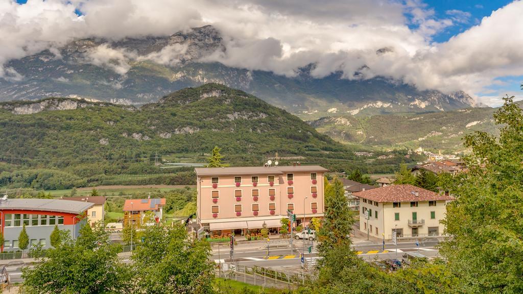 Hotel San Leonardo Vigolo Baselga Exterior foto